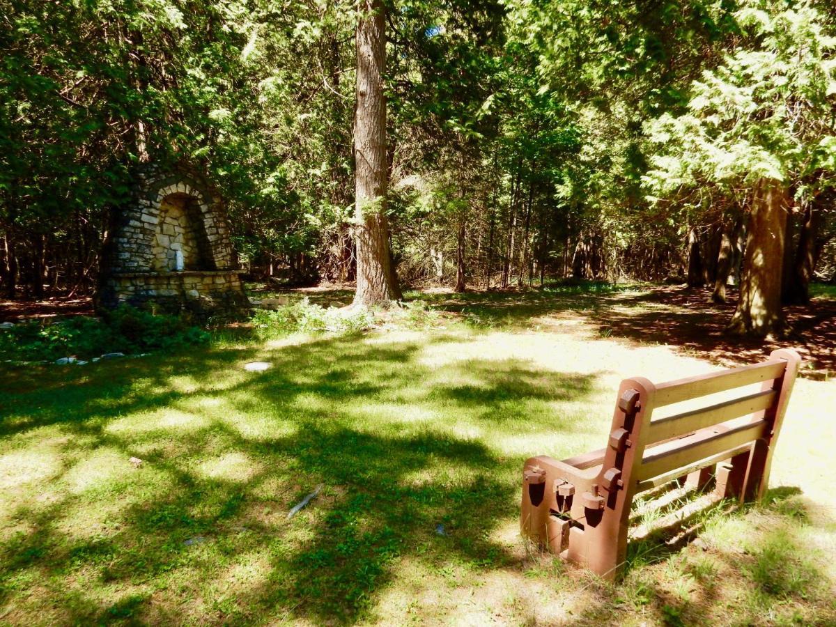 Garden Grove Retreat & Lodging Near Pictured Rocks, Fayette, Trails エクステリア 写真