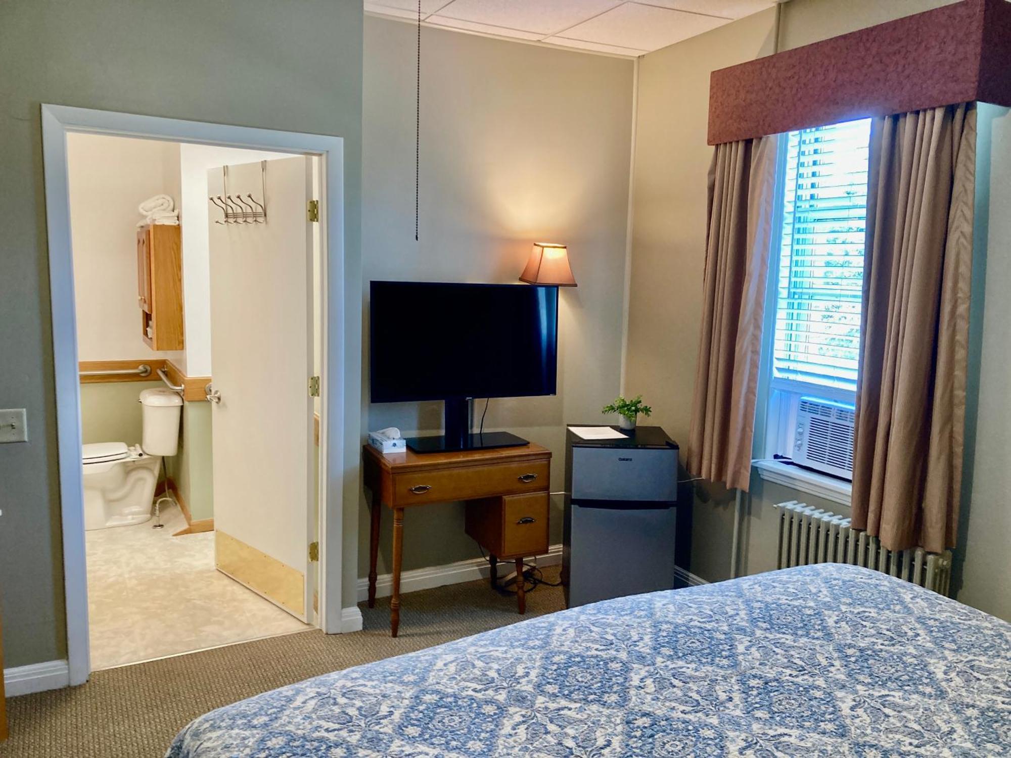 Garden Grove Retreat & Lodging Near Pictured Rocks, Fayette, Trails エクステリア 写真