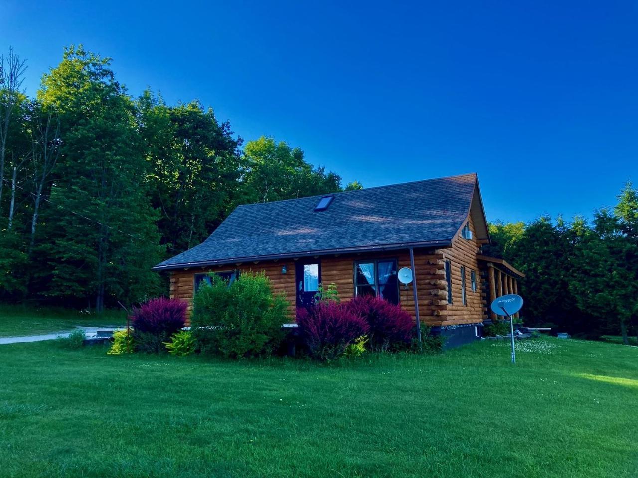 Garden Grove Retreat & Lodging Near Pictured Rocks, Fayette, Trails エクステリア 写真