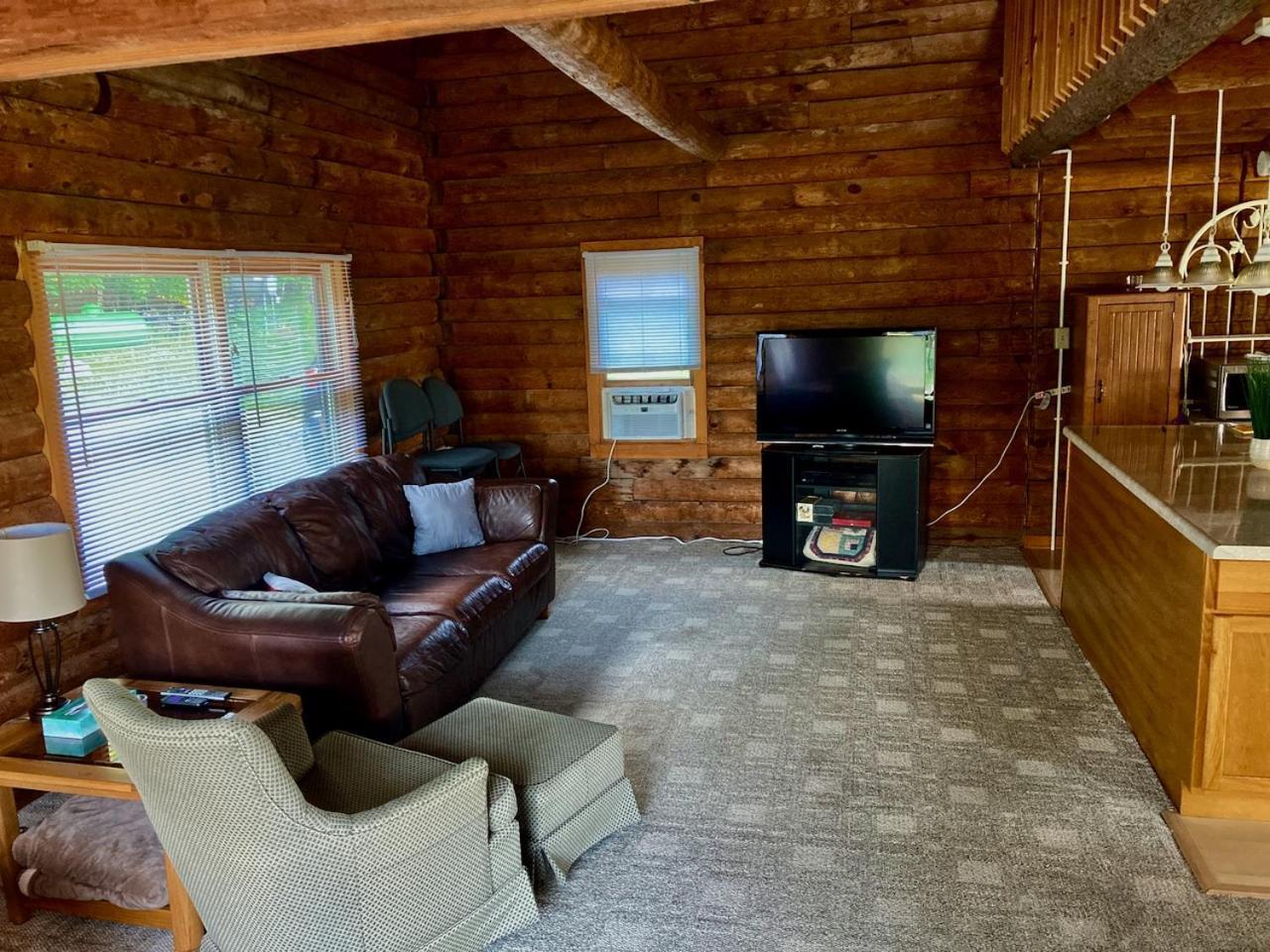 Garden Grove Retreat & Lodging Near Pictured Rocks, Fayette, Trails エクステリア 写真
