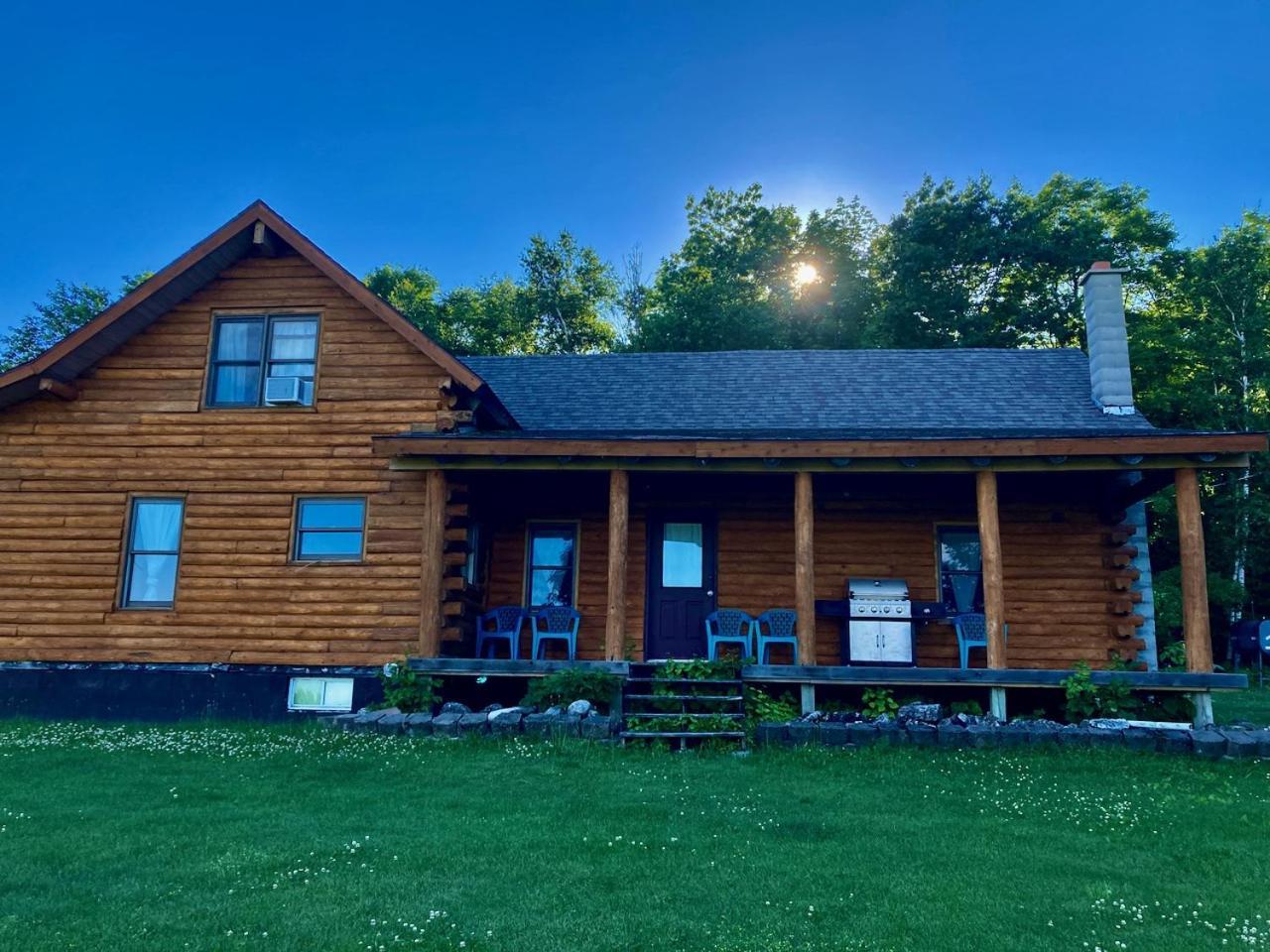 Garden Grove Retreat & Lodging Near Pictured Rocks, Fayette, Trails エクステリア 写真