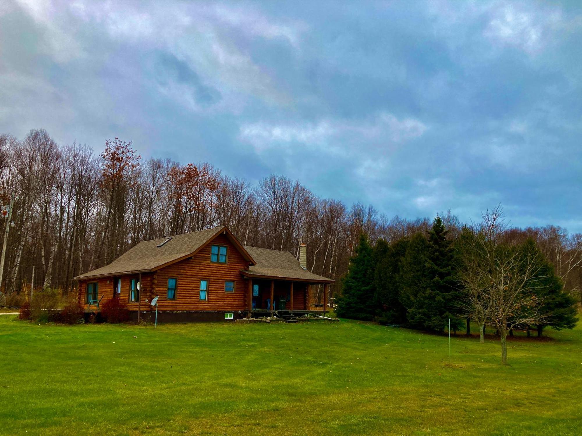 Garden Grove Retreat & Lodging Near Pictured Rocks, Fayette, Trails エクステリア 写真