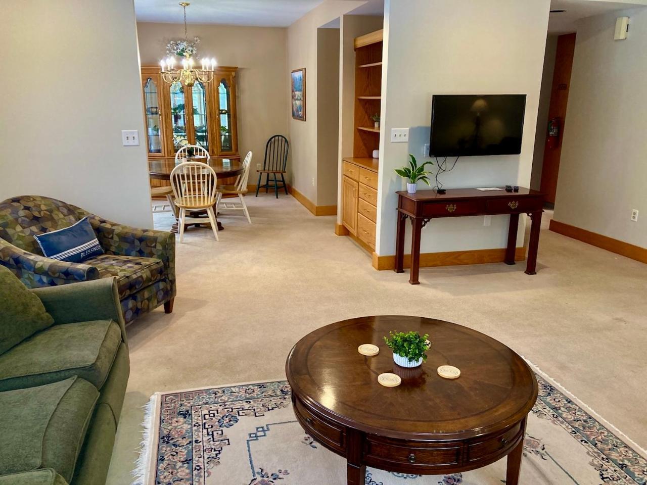Garden Grove Retreat & Lodging Near Pictured Rocks, Fayette, Trails エクステリア 写真