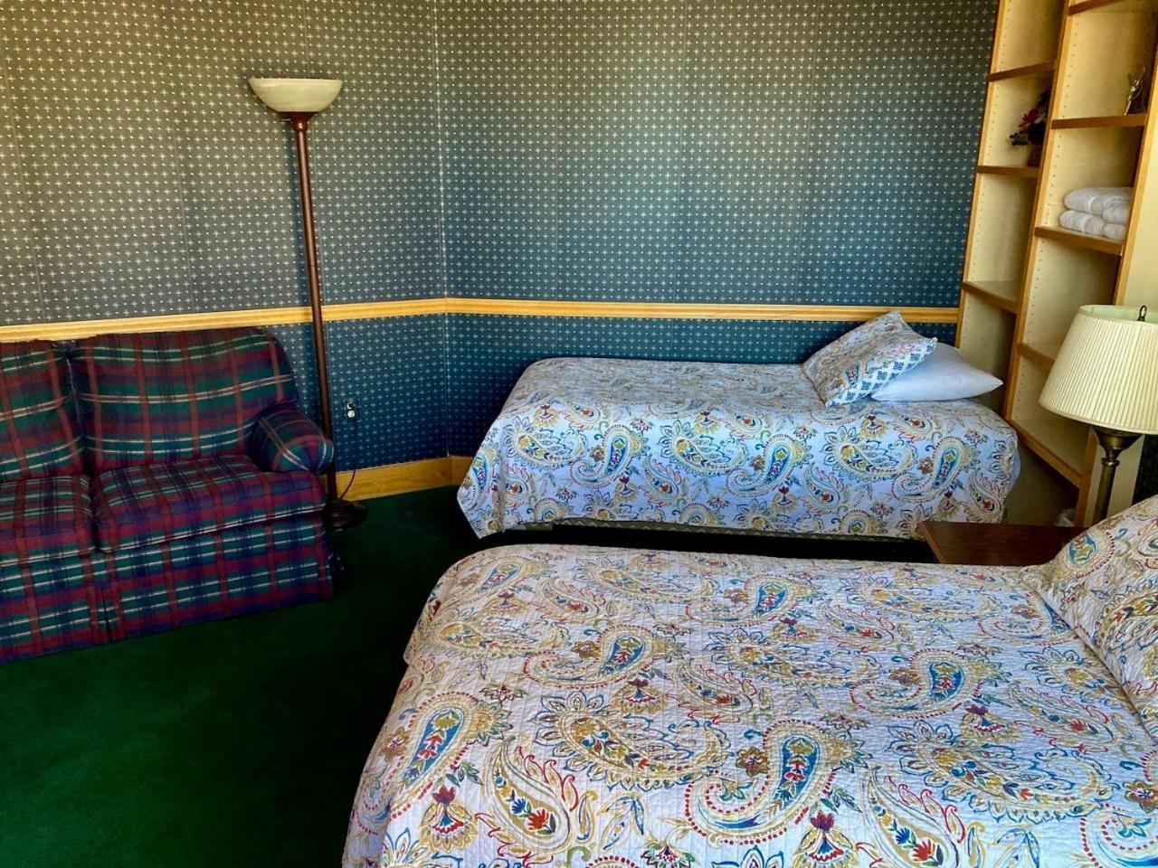 Garden Grove Retreat & Lodging Near Pictured Rocks, Fayette, Trails エクステリア 写真